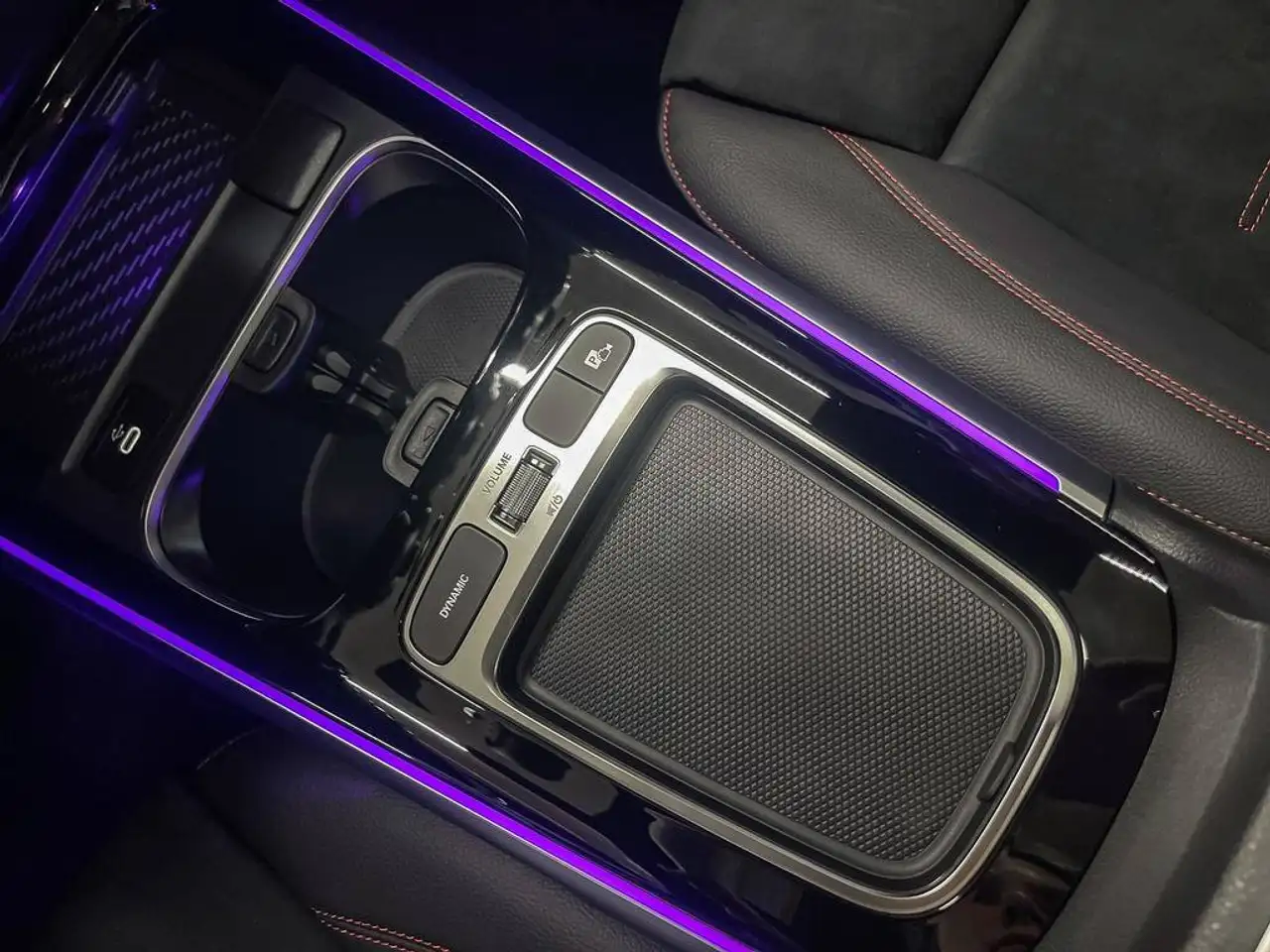 Mercedes-Benz GLB - Image 17