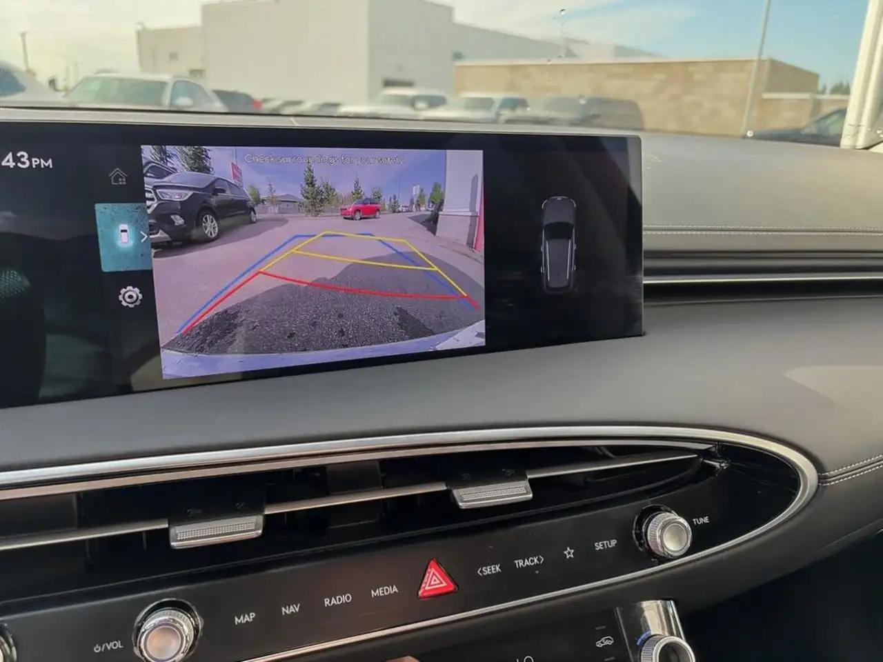Genesis GV70 - Image 22