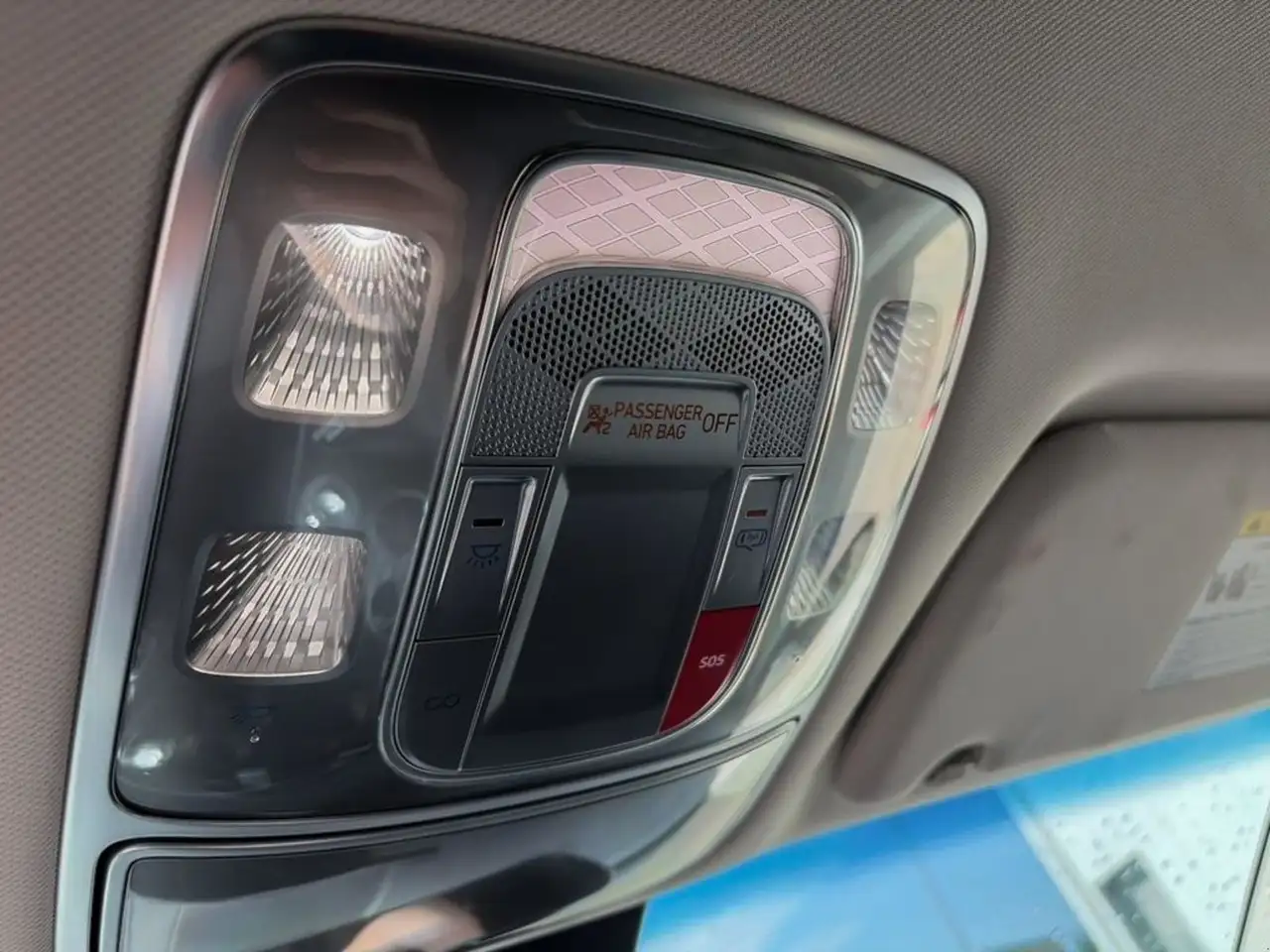 Genesis GV70 - Image 21