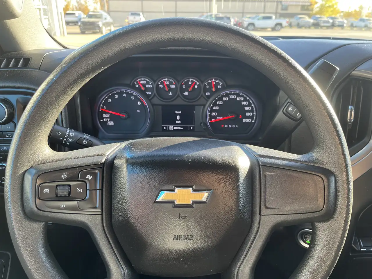 Chevrolet Silverado 1500 - Image 11
