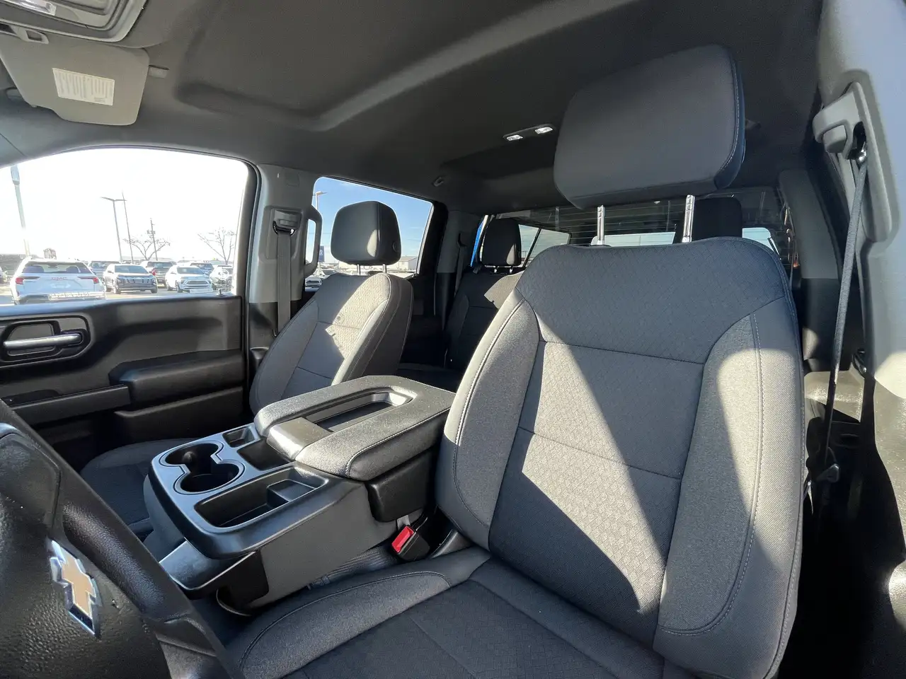Chevrolet Silverado 1500 - Image 6