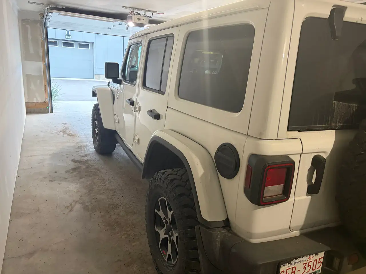 Jeep Wrangler - Image 4