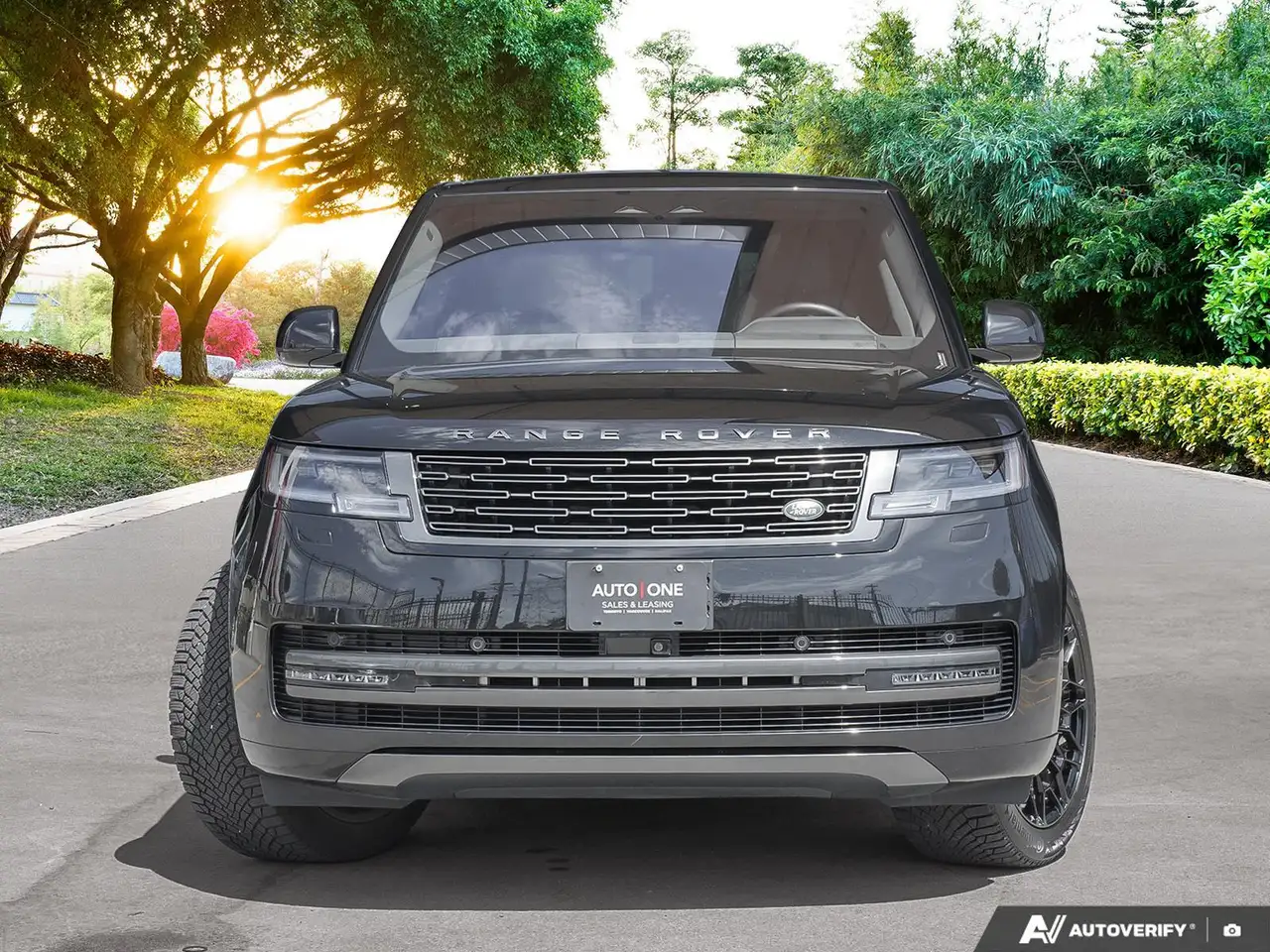 Land Rover Range Rover - Image 2