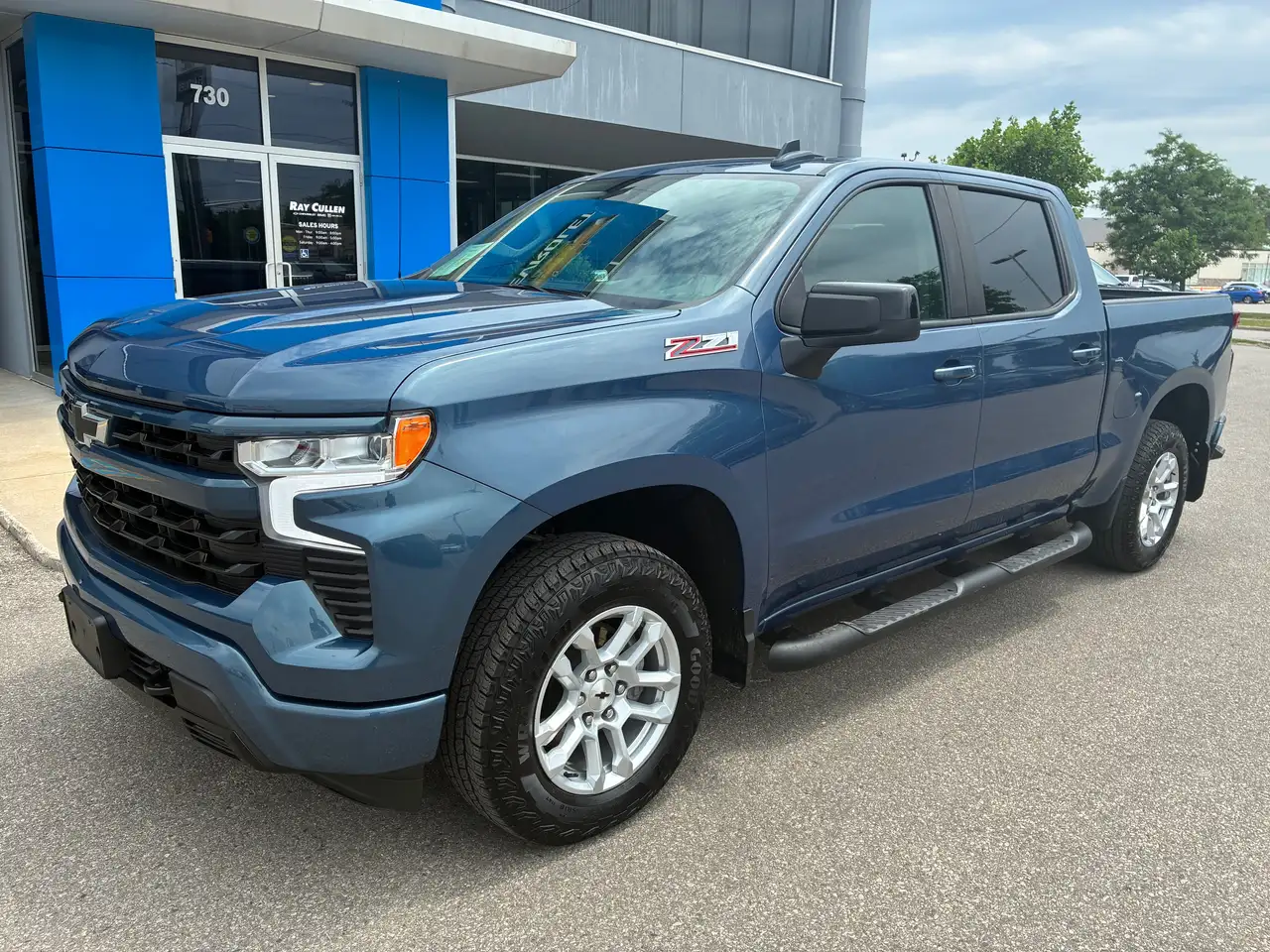 Chevrolet Silverado 1500 - Image 1