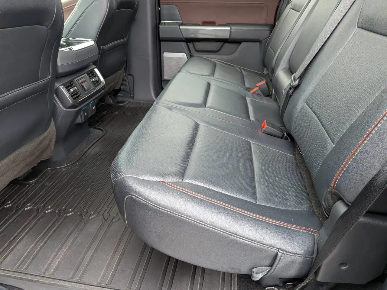 Ford F-150 - Image 18