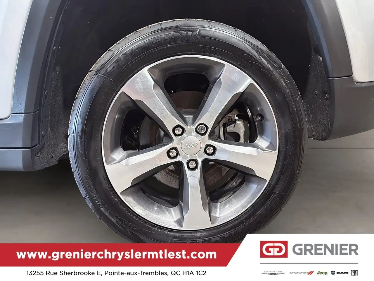 Jeep Grand Cherokee - Image 14