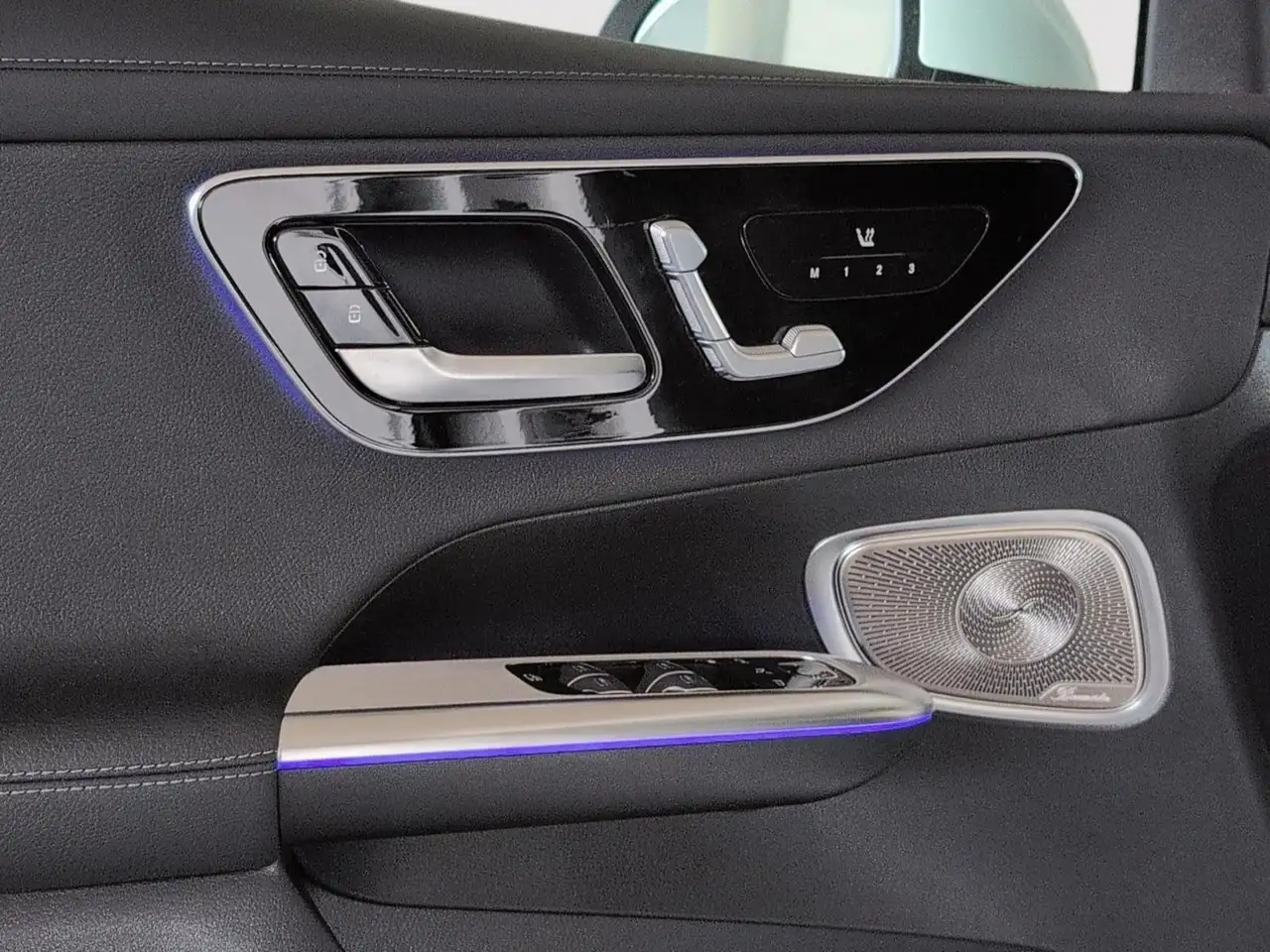 Mercedes-Benz GLC - Image 11