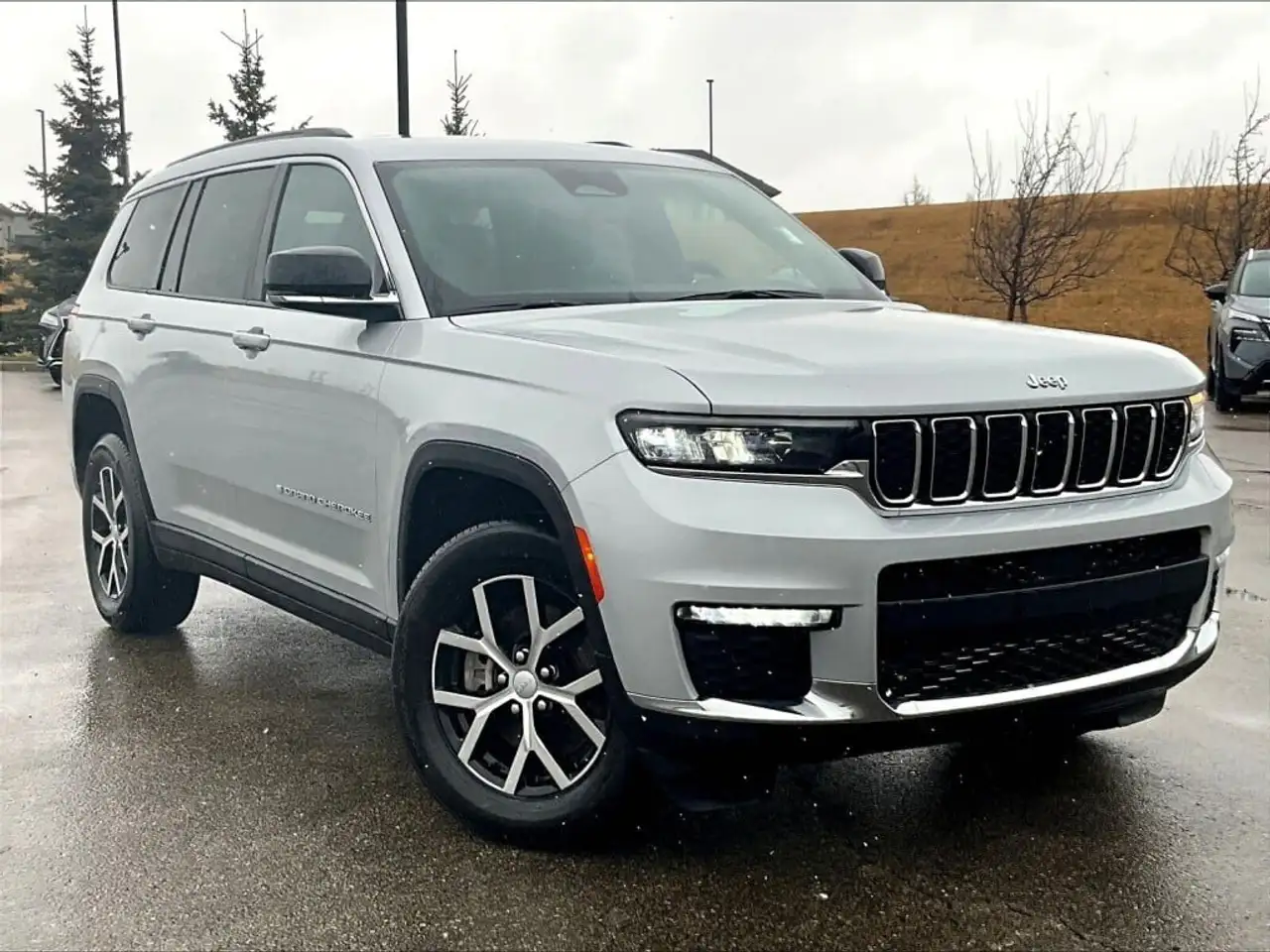 Jeep Grand Cherokee - Image 29