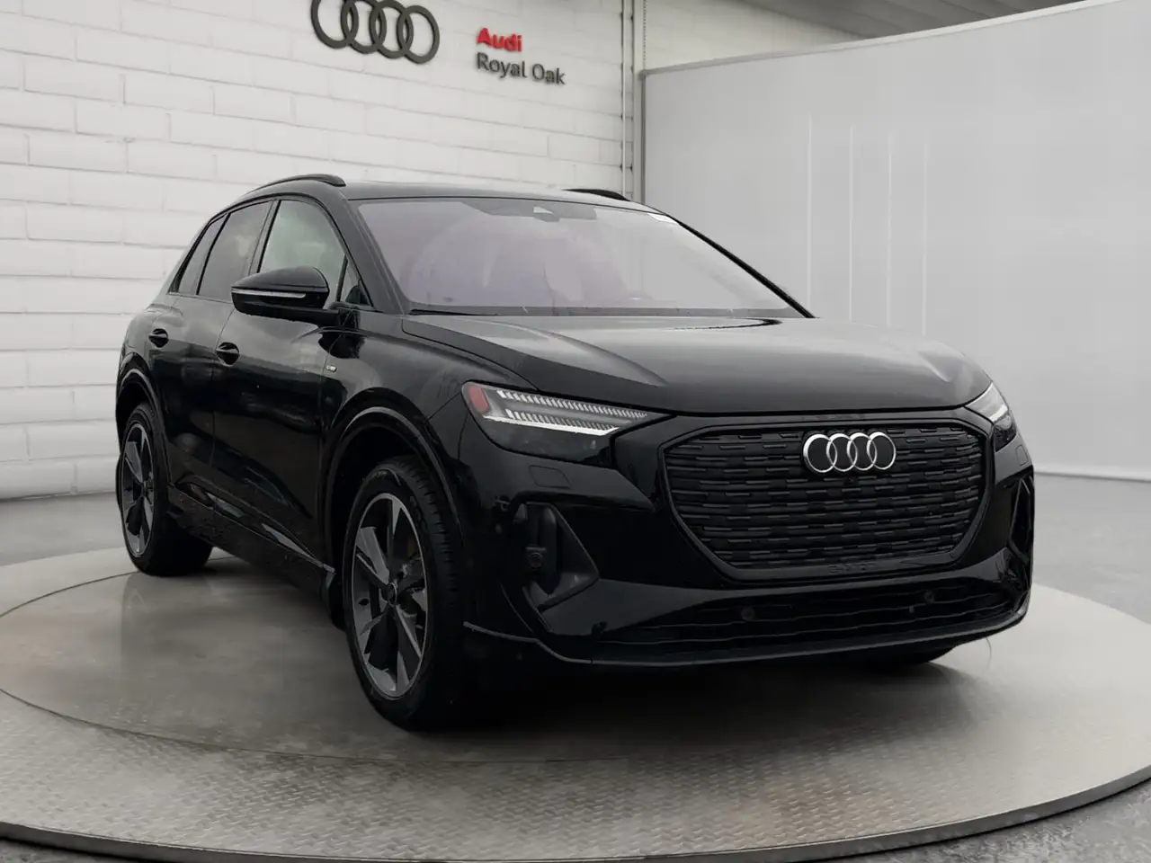 Audi Q4 e-tron - Image 3