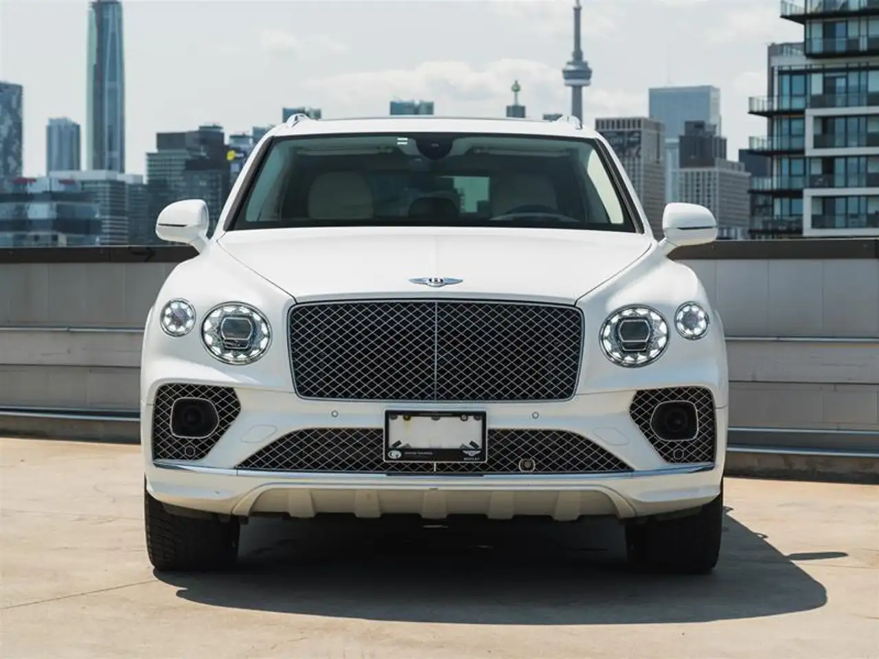Bentley Bentayga - Image 15