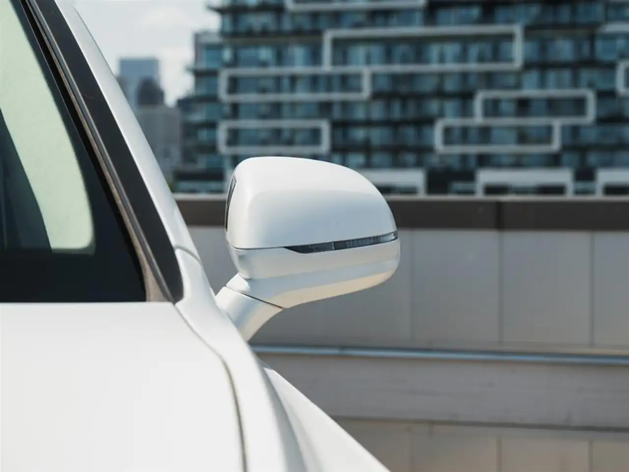 Bentley Bentayga - Image 23