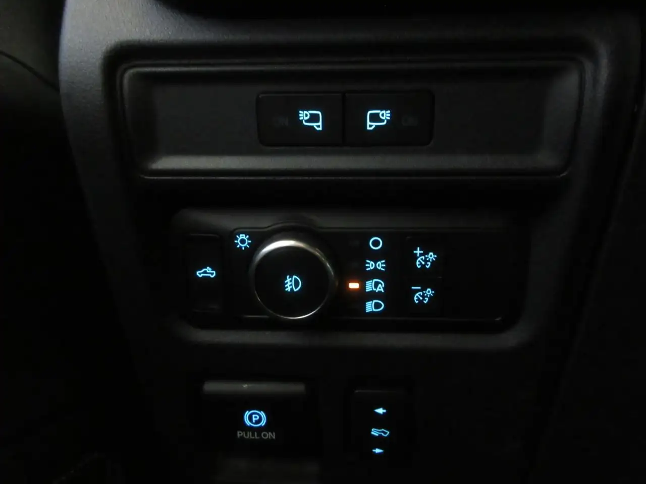 Ford F-150 - Image 12