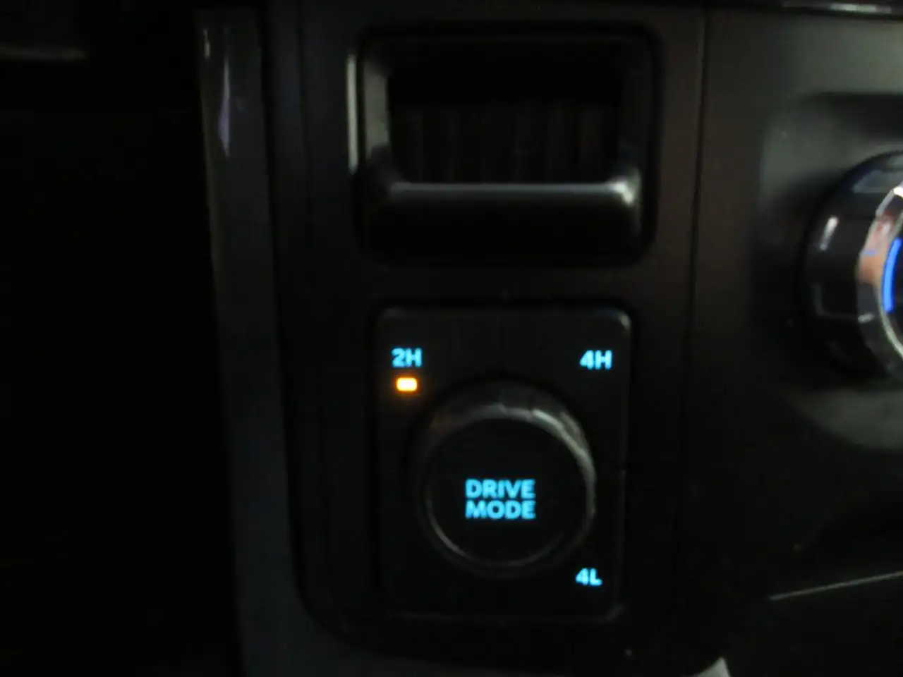 Ford F-150 - Image 14