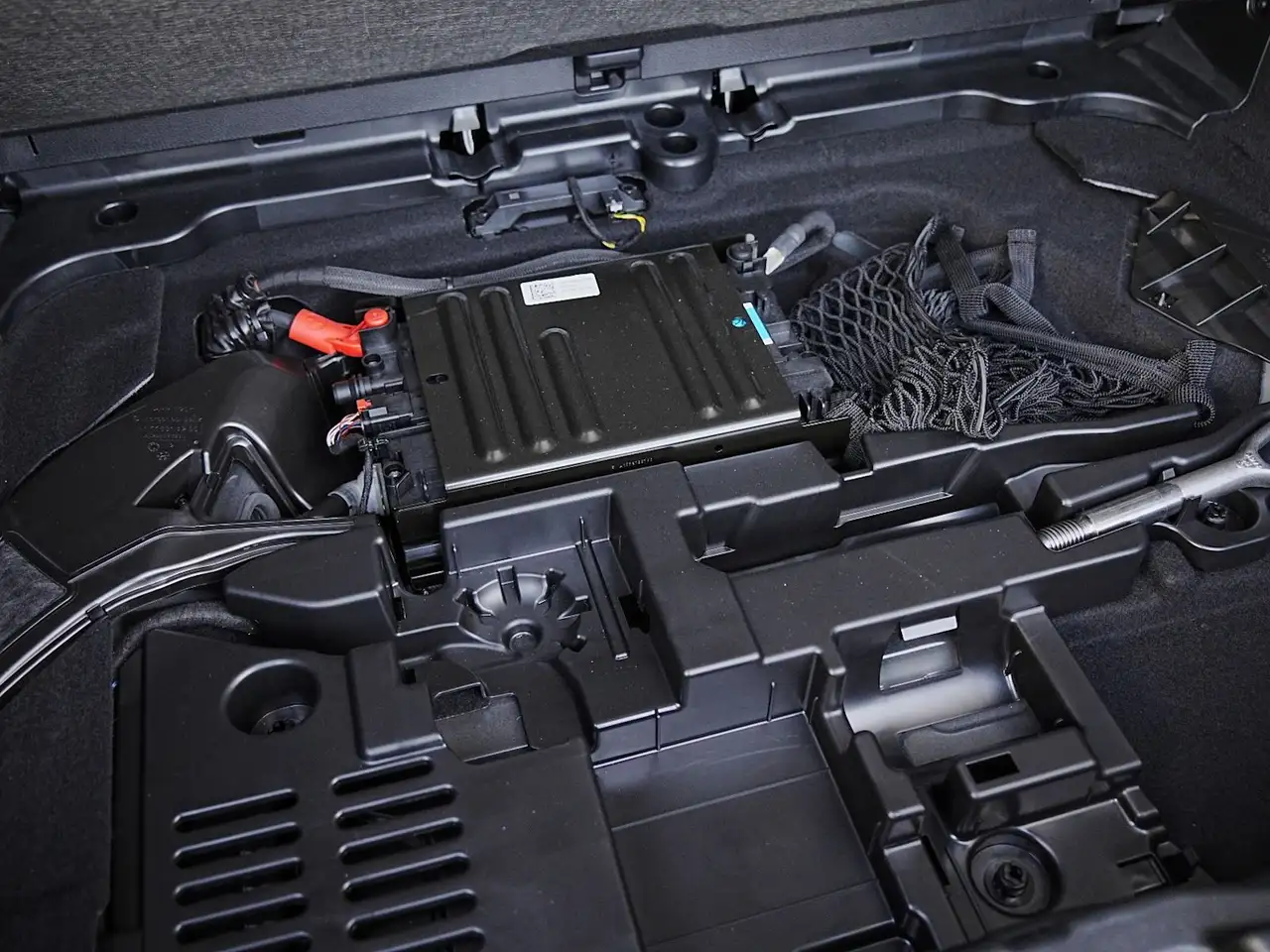 Mercedes-Benz GLA - Image 38