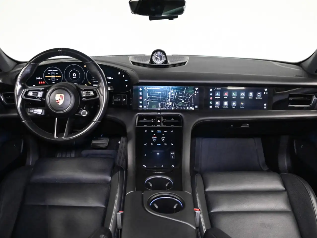 Porsche Taycan - Image 19