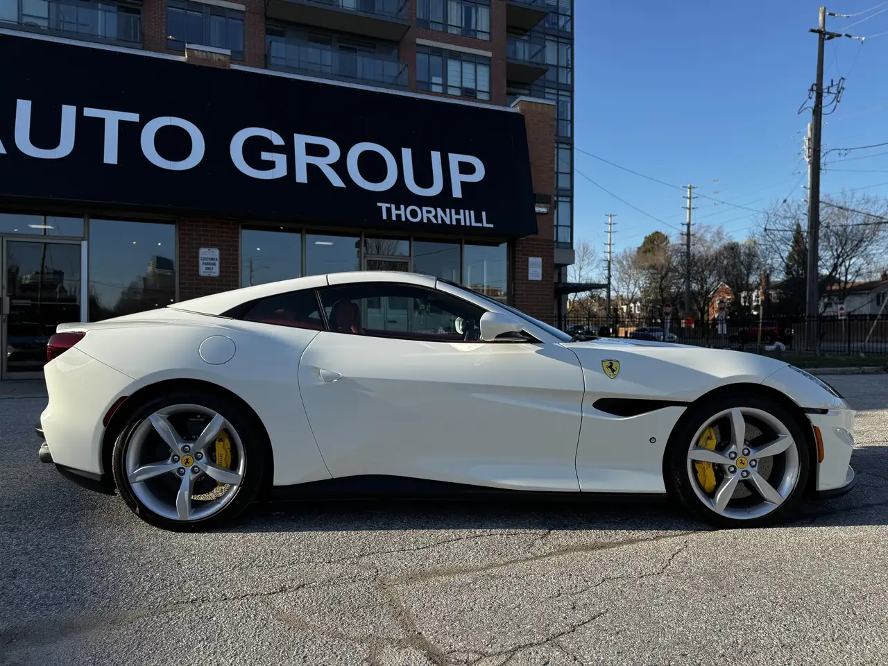 Ferrari Portofino - Image 12