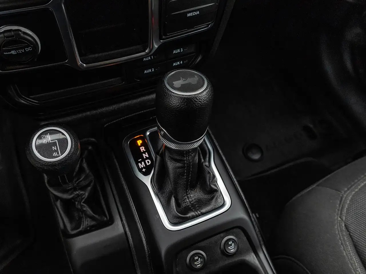 Jeep Wrangler - Image 14