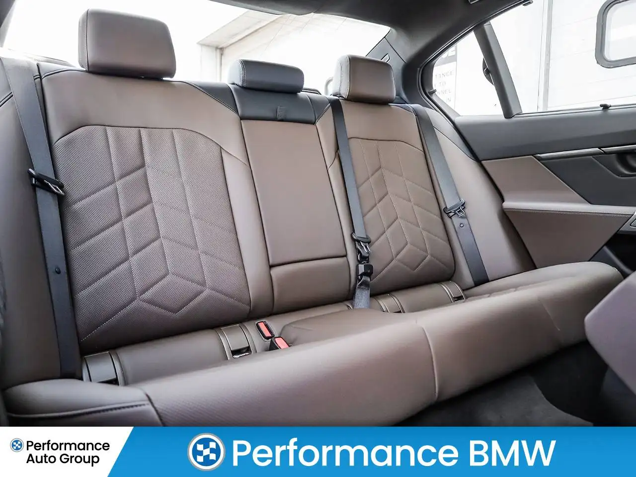 BMW 5 Series - Image 14