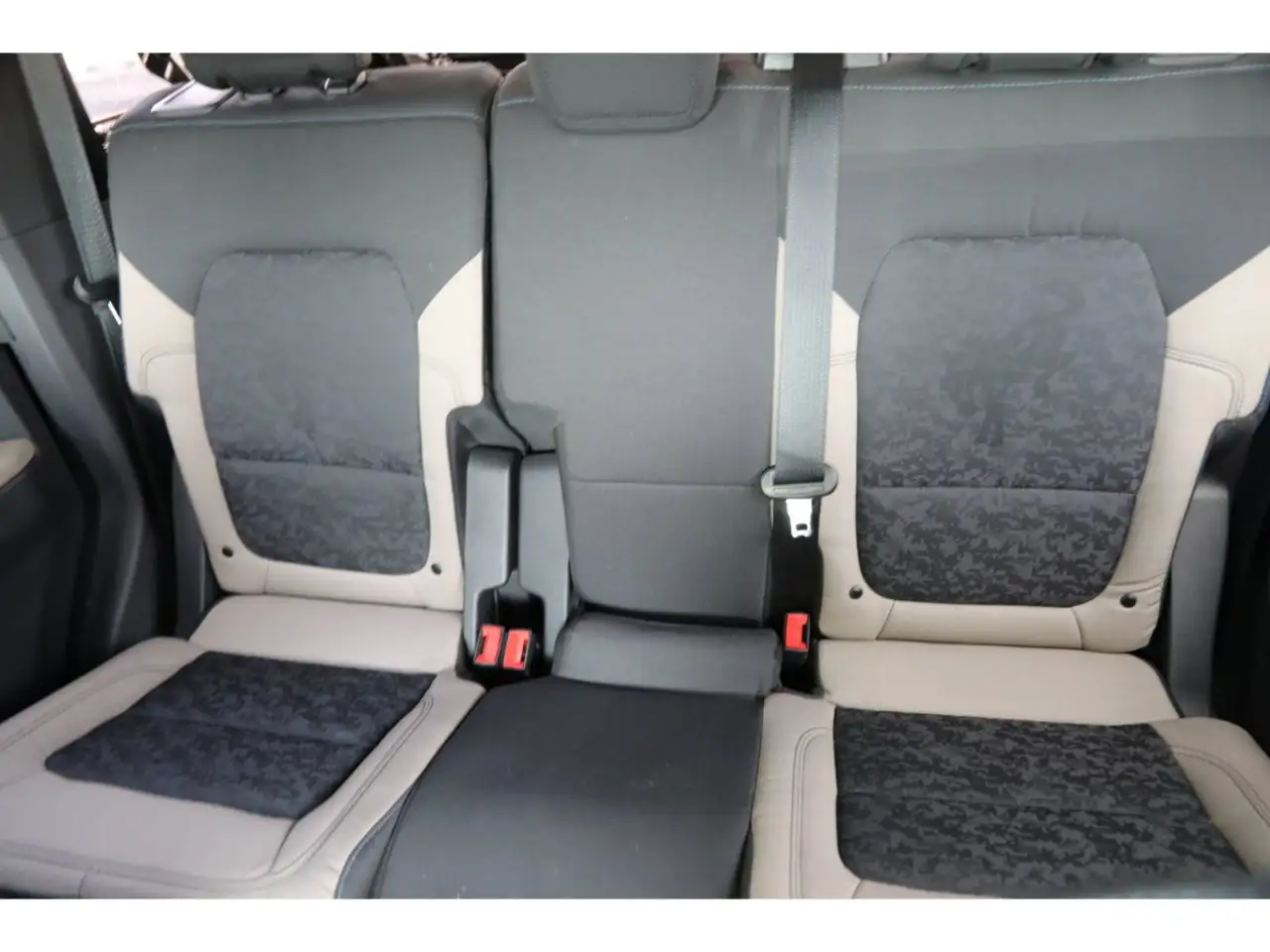Ford Bronco - Image 18