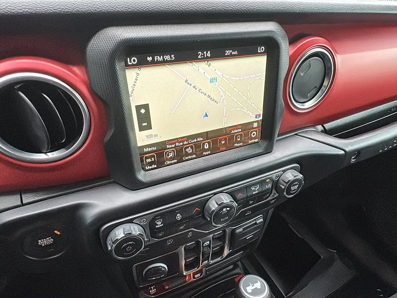Jeep Wrangler - Image 22