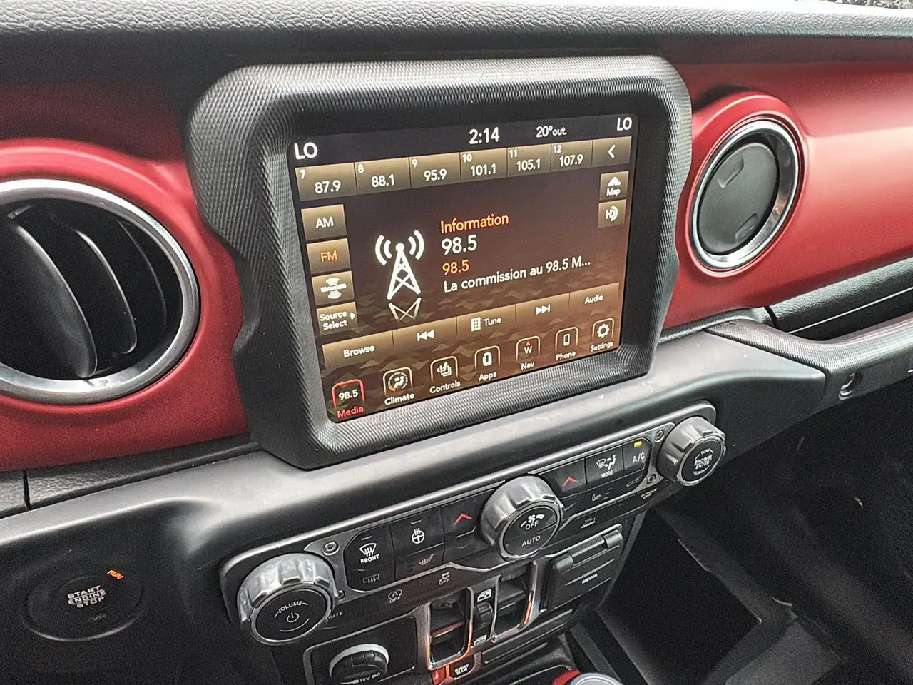 Jeep Wrangler - Image 21