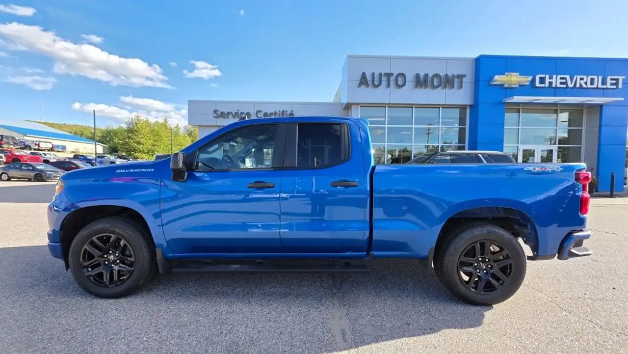 Chevrolet Silverado 1500 - Image 14
