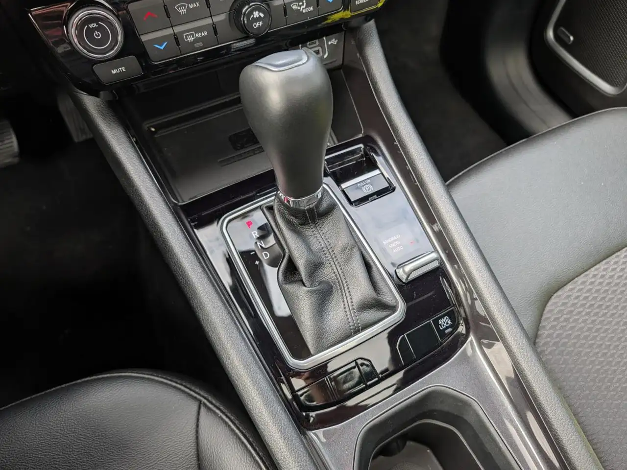 Jeep Compass - Image 20