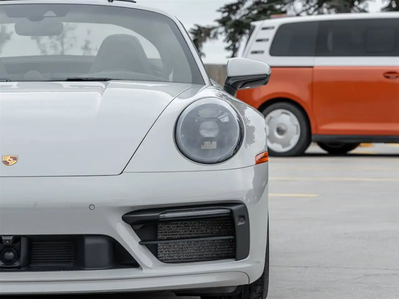 Porsche 911 - Image 18
