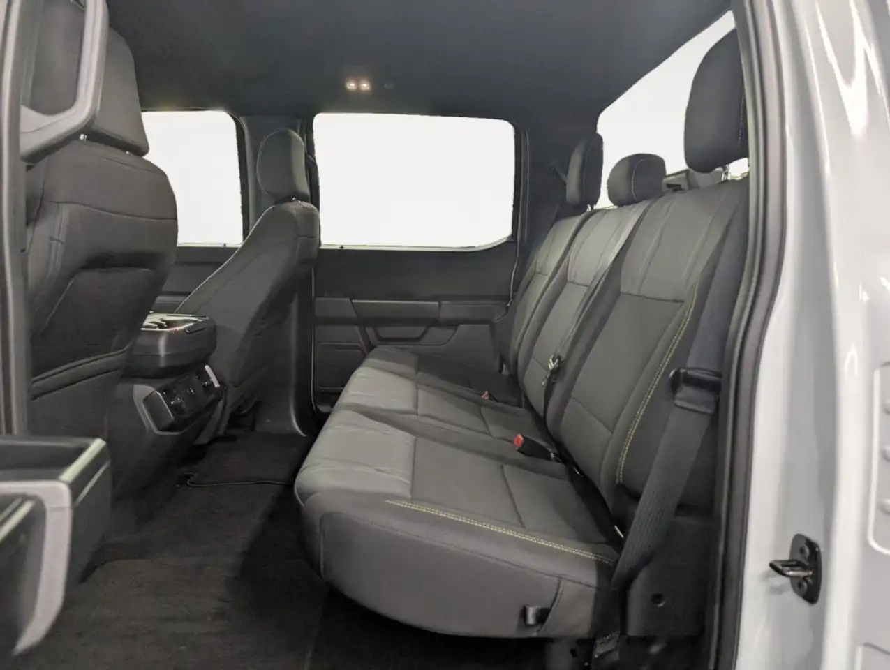 Ford F-150 - Image 10