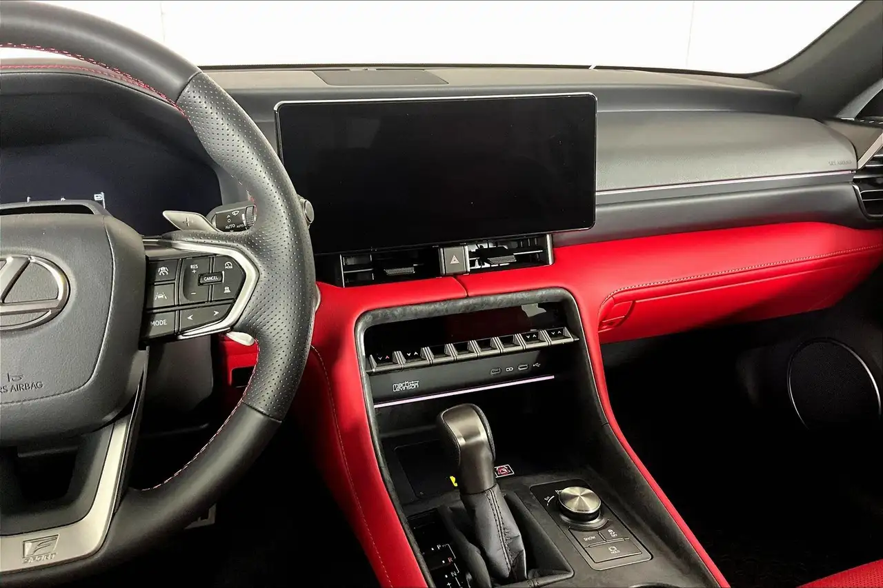 Lexus IS - Image 6