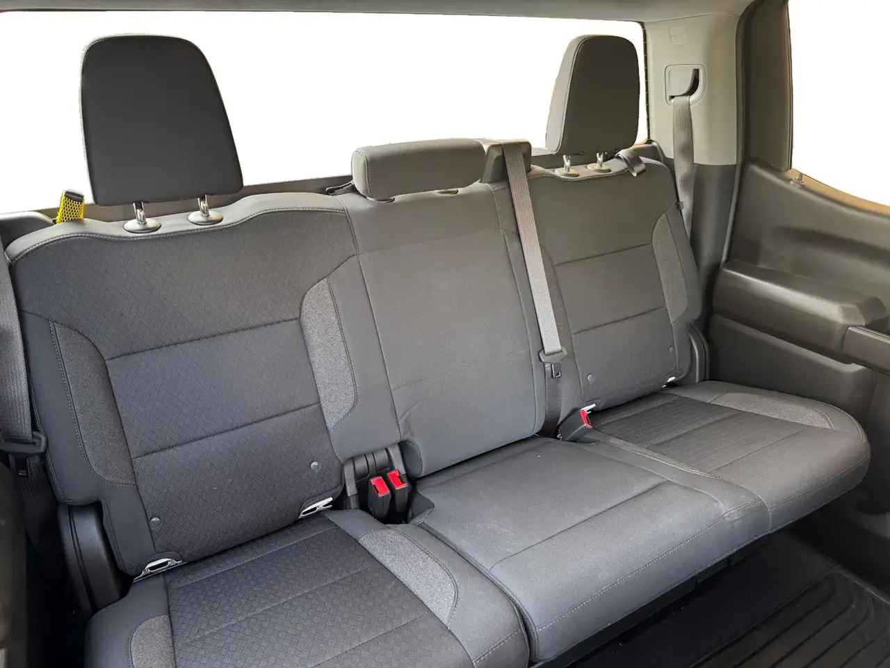 Chevrolet Silverado 1500 - Image 32