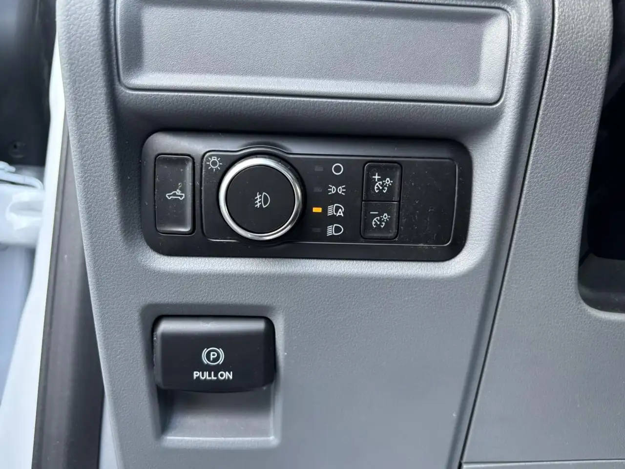 Ford F-150 - Image 14