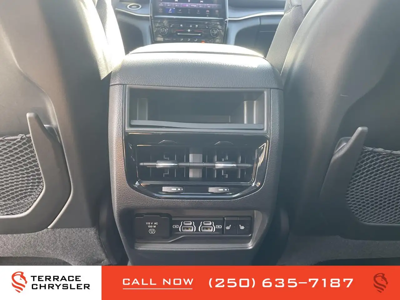 Jeep Grand Cherokee - Image 35