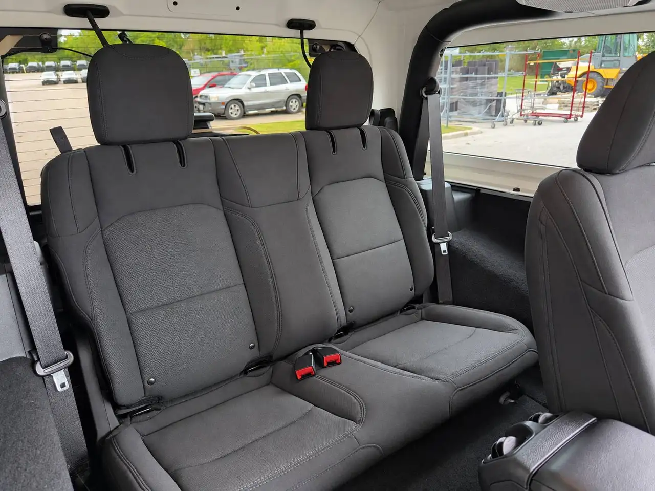 Jeep Wrangler - Image 23
