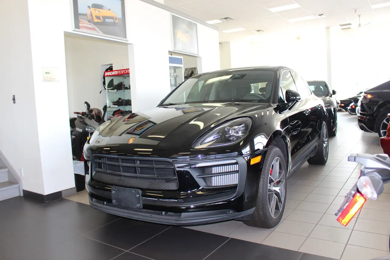 Porsche Macan - Image 2