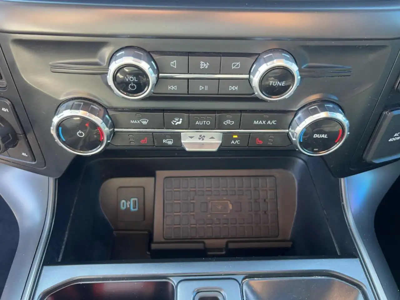 Ford F-150 - Image 40