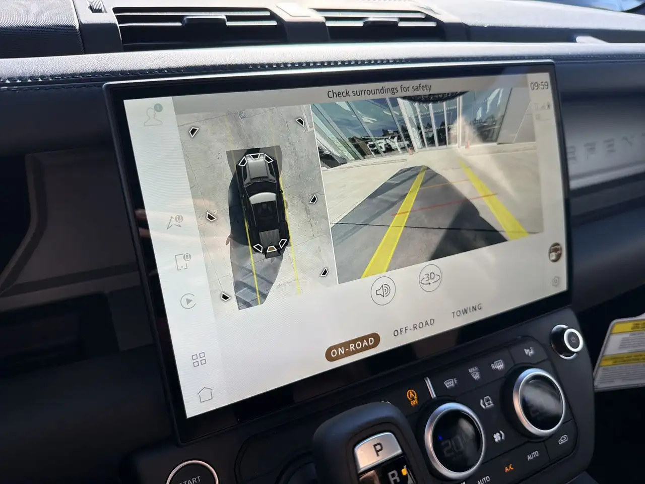 Land Rover Defender - Image 14