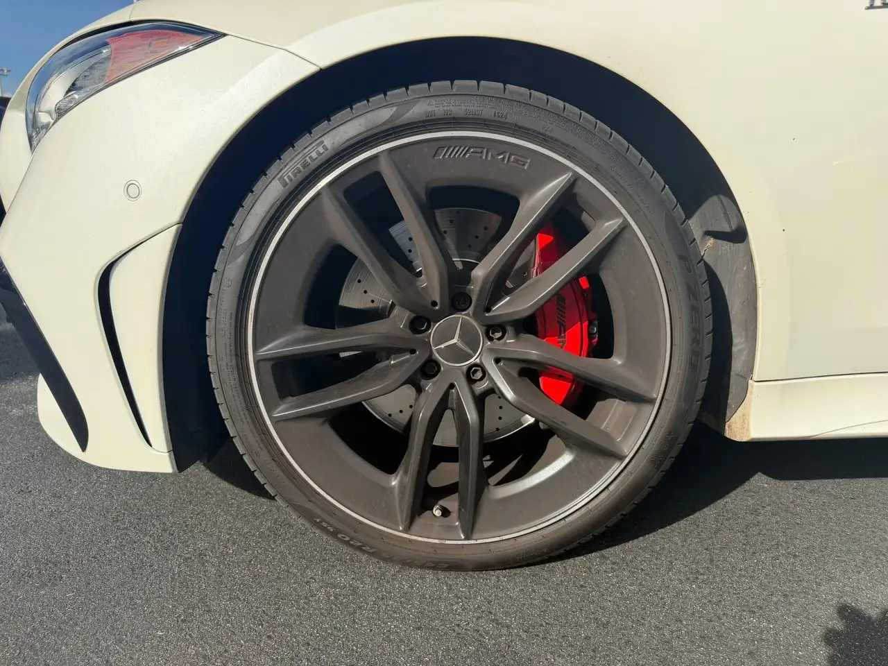 Mercedes-Benz CLS - Image 18