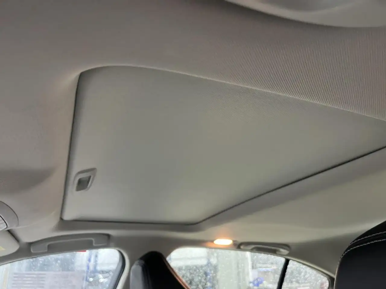 Infiniti Q50 - Image 22