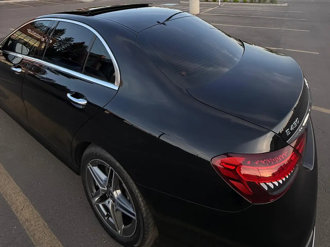 Mercedes-Benz E-Class - Image 2