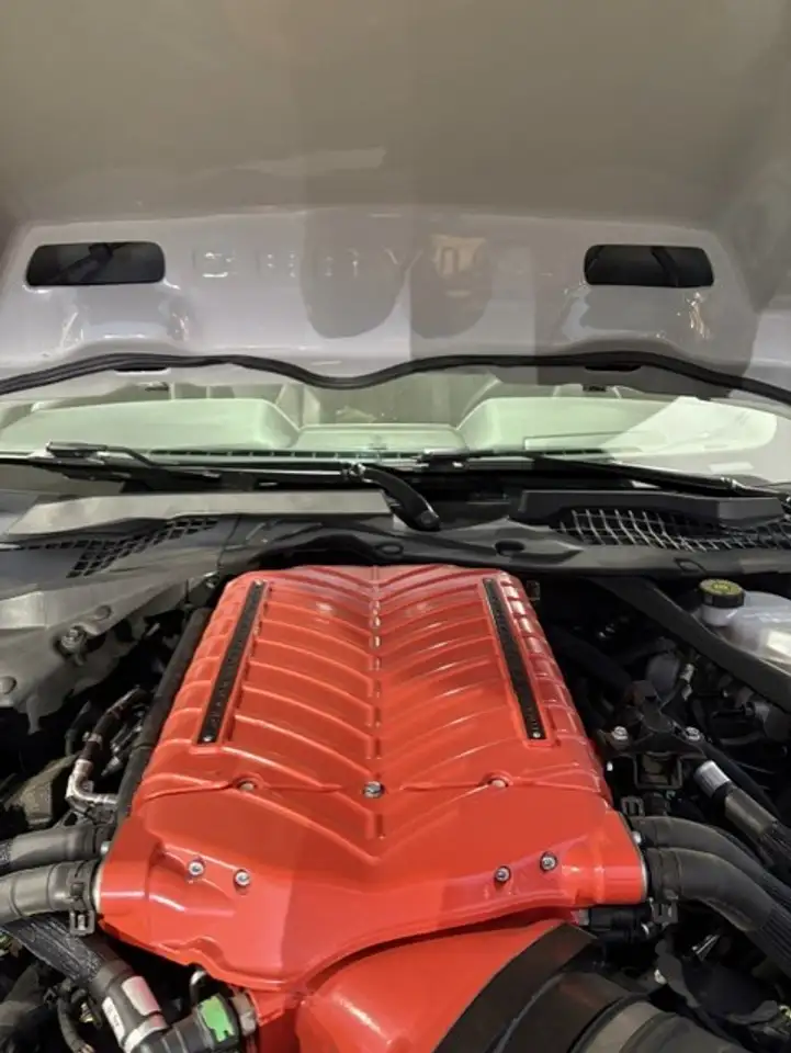 Ford Mustang - Image 5