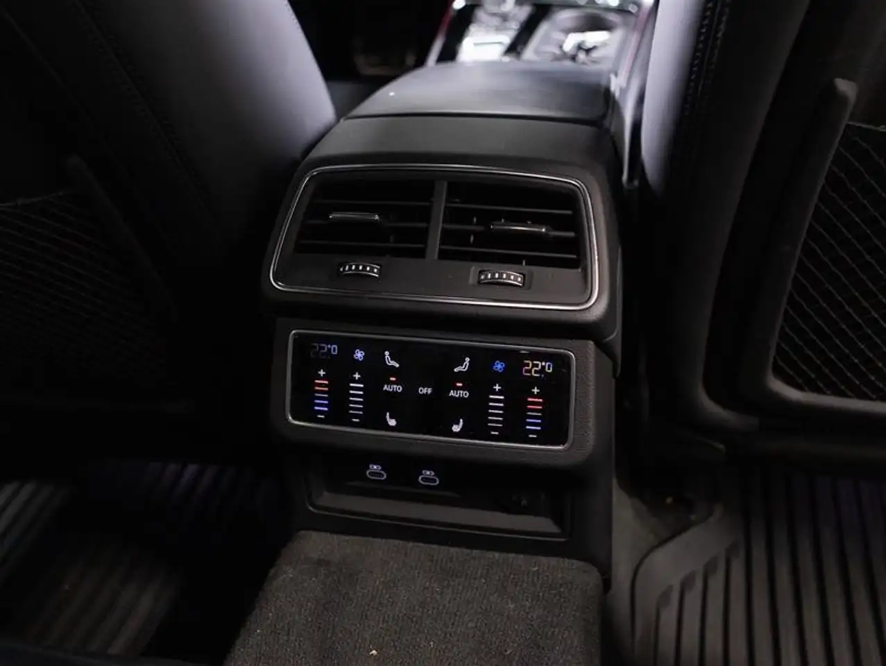 Audi S7 - Image 17