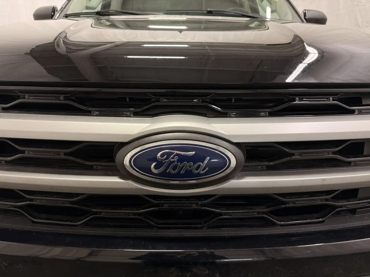 Ford Expedition - Image 6