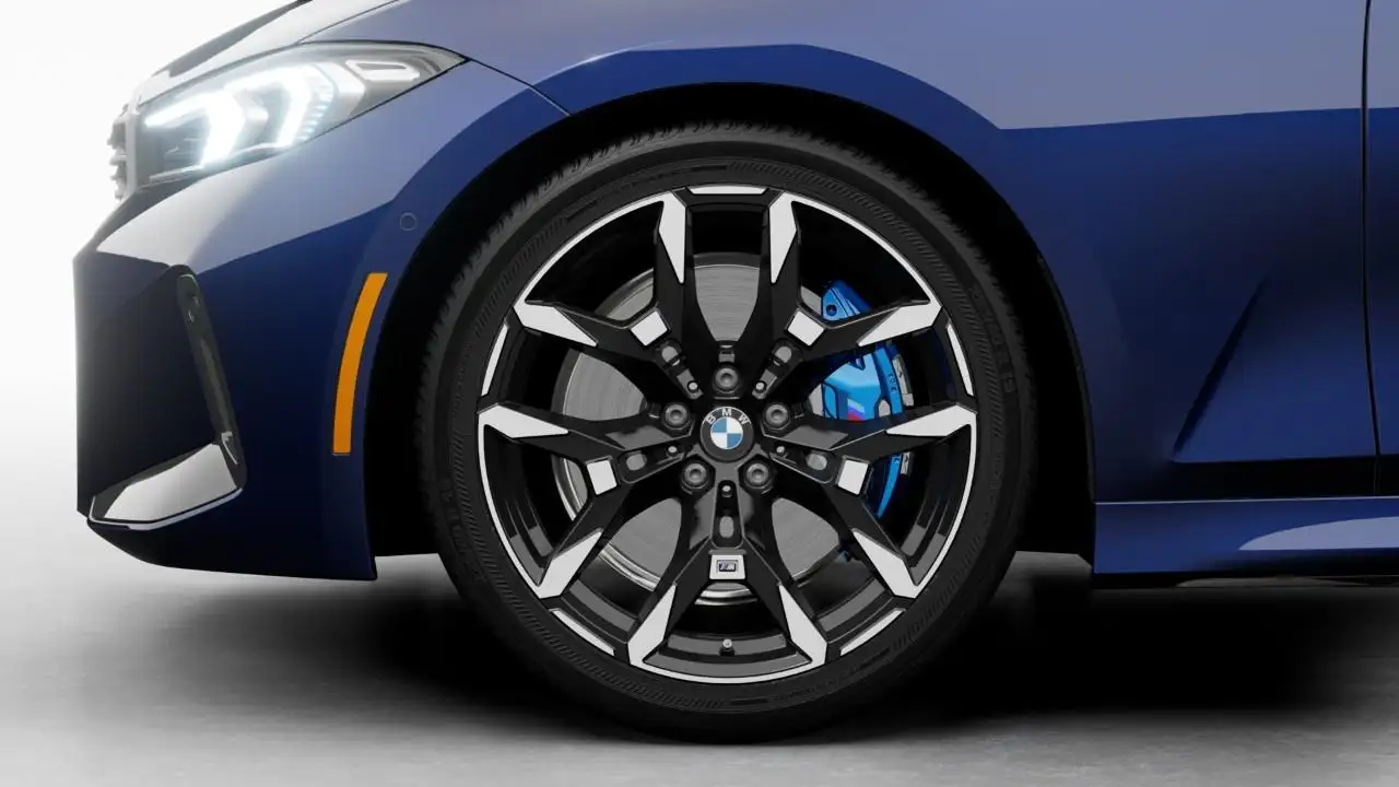 BMW 3 Series - Image 7