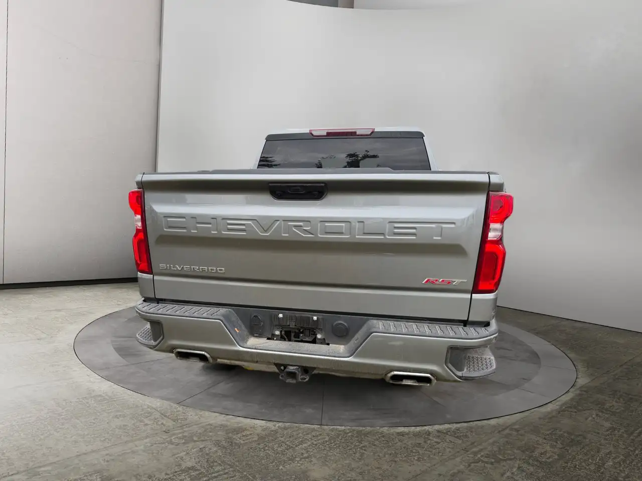 Chevrolet Silverado 1500 - Image 4