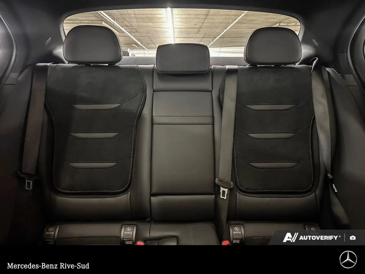 Mercedes-Benz C-Class - Image 13