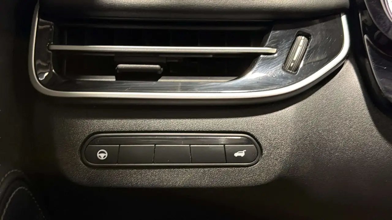 Infiniti QX60 - Image 15