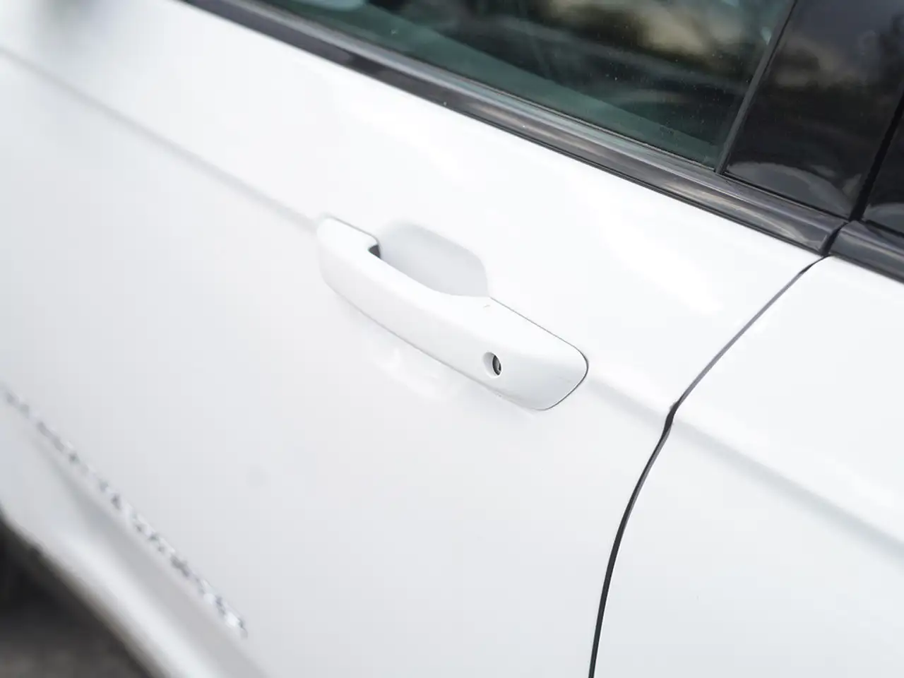 Jeep Grand Cherokee - Image 9