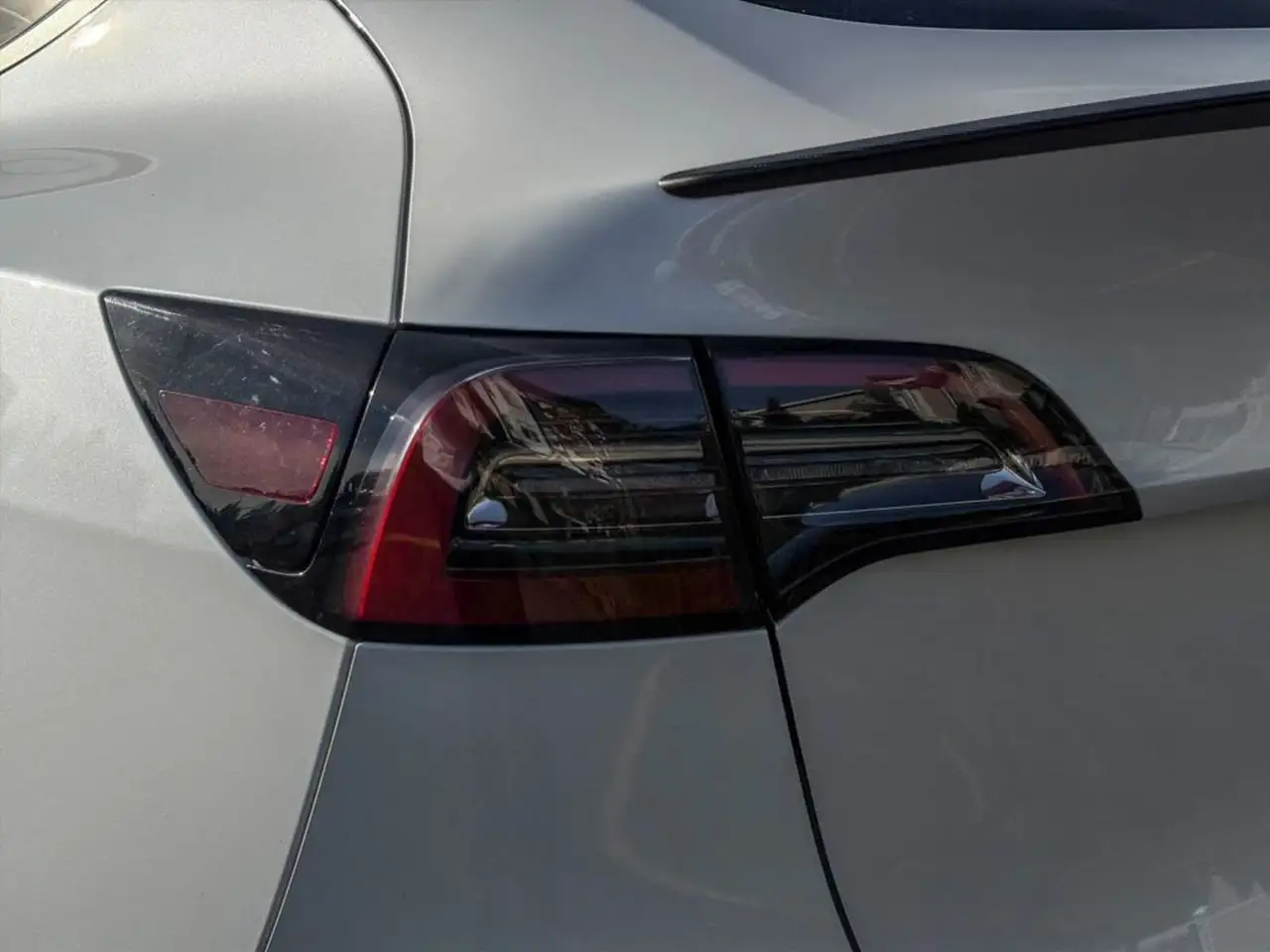 Tesla Model Y - Image 11