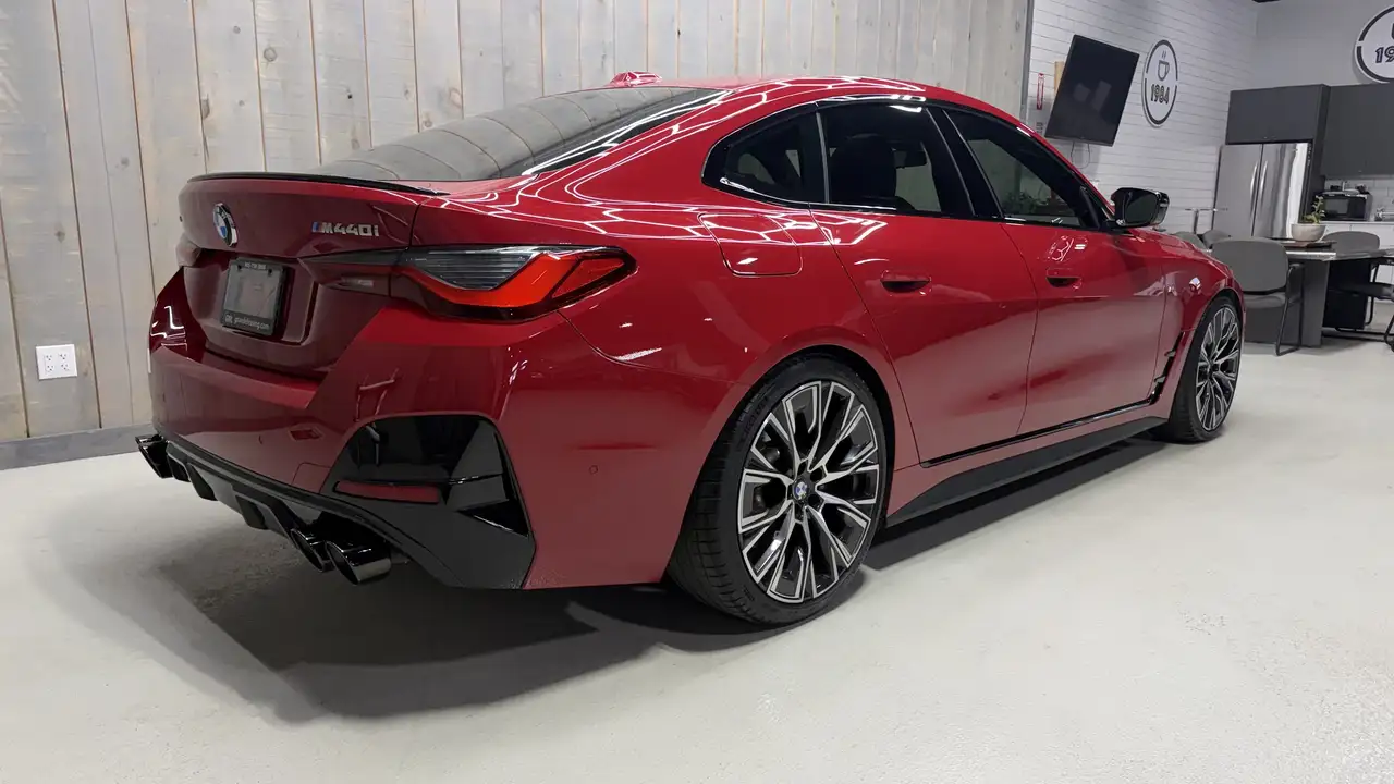 BMW 4 Series - Image 12